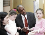 Twins meet Dr. Hildreth